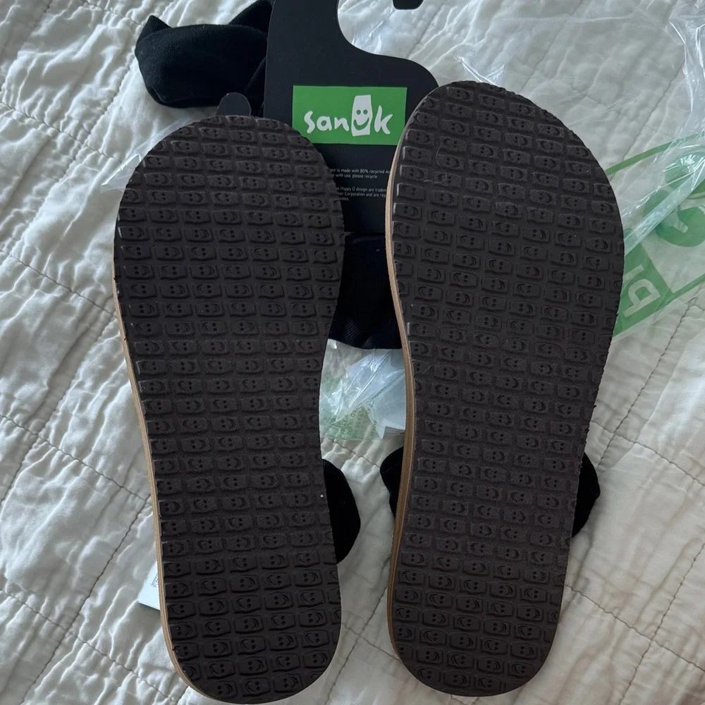 Sanuk Black Fabric Wrap Slide Sandals with Brown Footbed - Picture 2 of 3